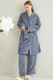 Long couple pajamas in European and American plus size loose coral fleece soft and fluffy home suit set can be worn outside